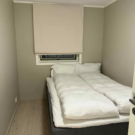 Central, Newly Renovated Apartamento Alta
